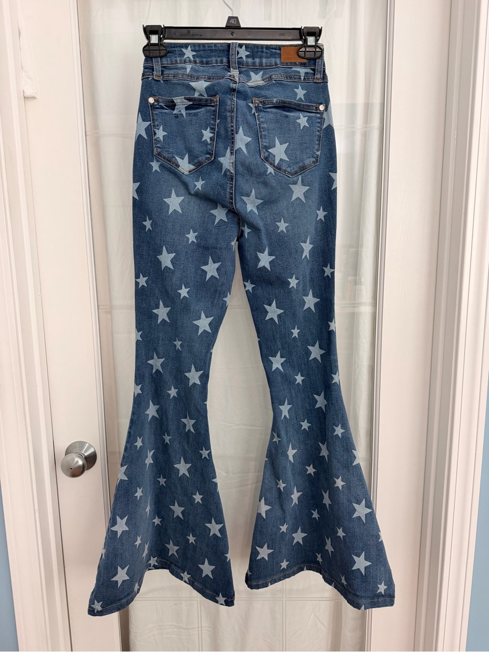 Judy Blue super flare hi-rise star print denim jeans size 1/25 hemmed - Picture 6 of 6